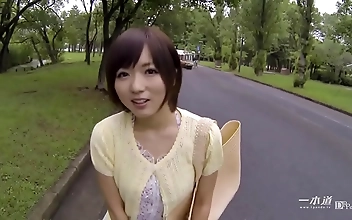少妇 Passionate Asian Temptress Takes Him Deep for Explosive