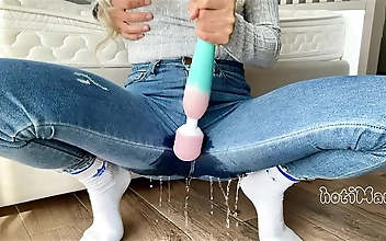 小说 Teen Sensation Finds Bliss Tongue Tricks Lead to