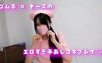 吃奶 jizz Knee-Pounding Beauty Unleashes Mind-Blowing Blowjob Ecstasy!