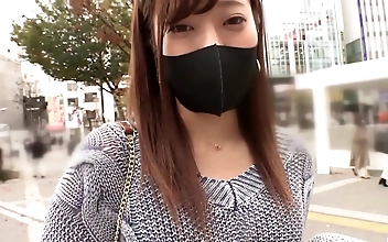 Exquisite Japanese Beauty A Masterclass in Sensual Blowjob